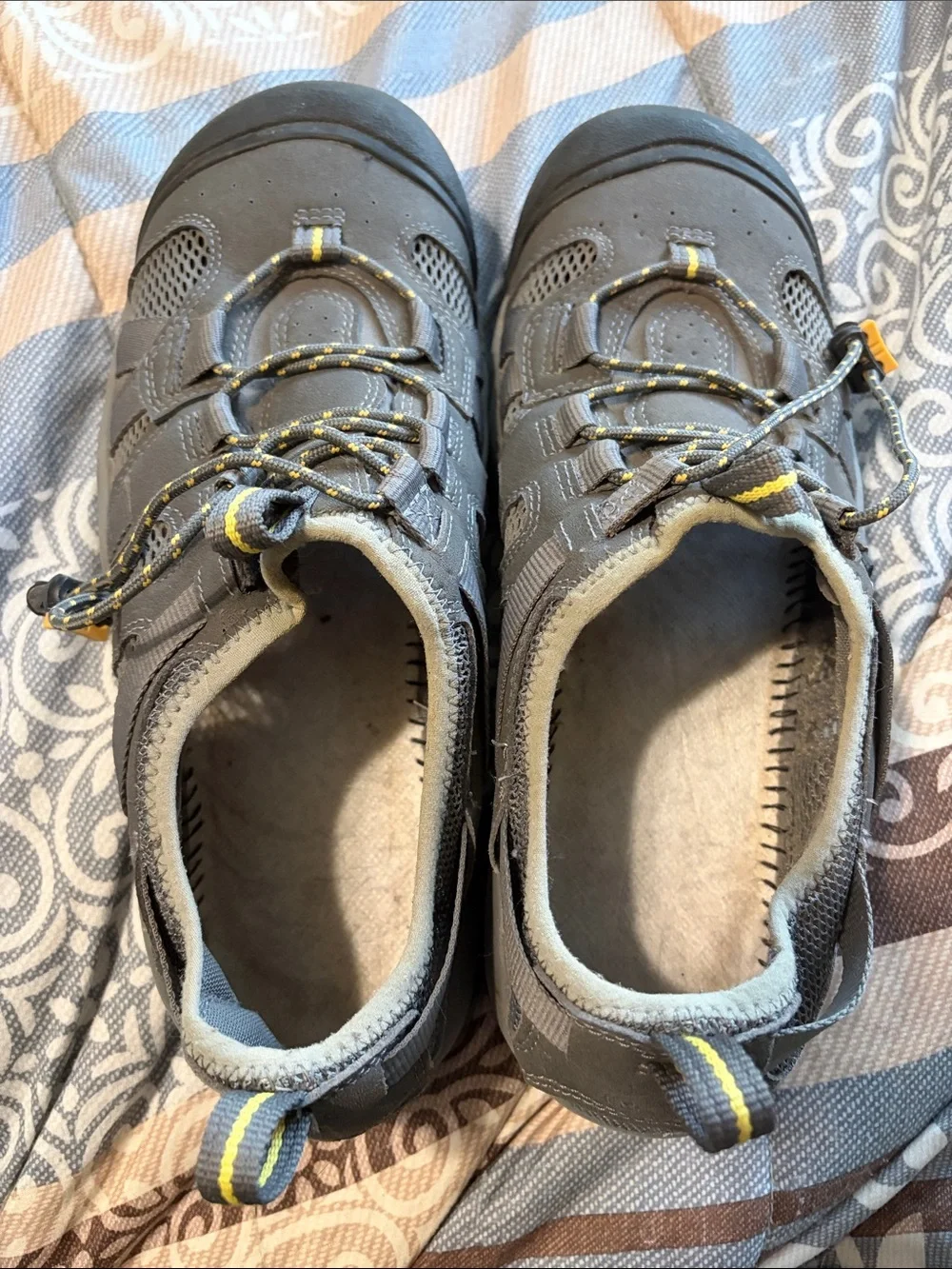 KEEN McKenzie Shoes Men's Size 9.5 Outdoor Black/Gray Waterproof Performance